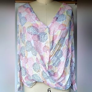 A New Approuch "a.n.a" Colorful Light Weight Flowy Blouse Size LG